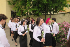 14_Egyszer-veget-er-Kozepes