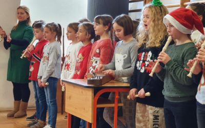 Általános iskolai karácsonyi műsor